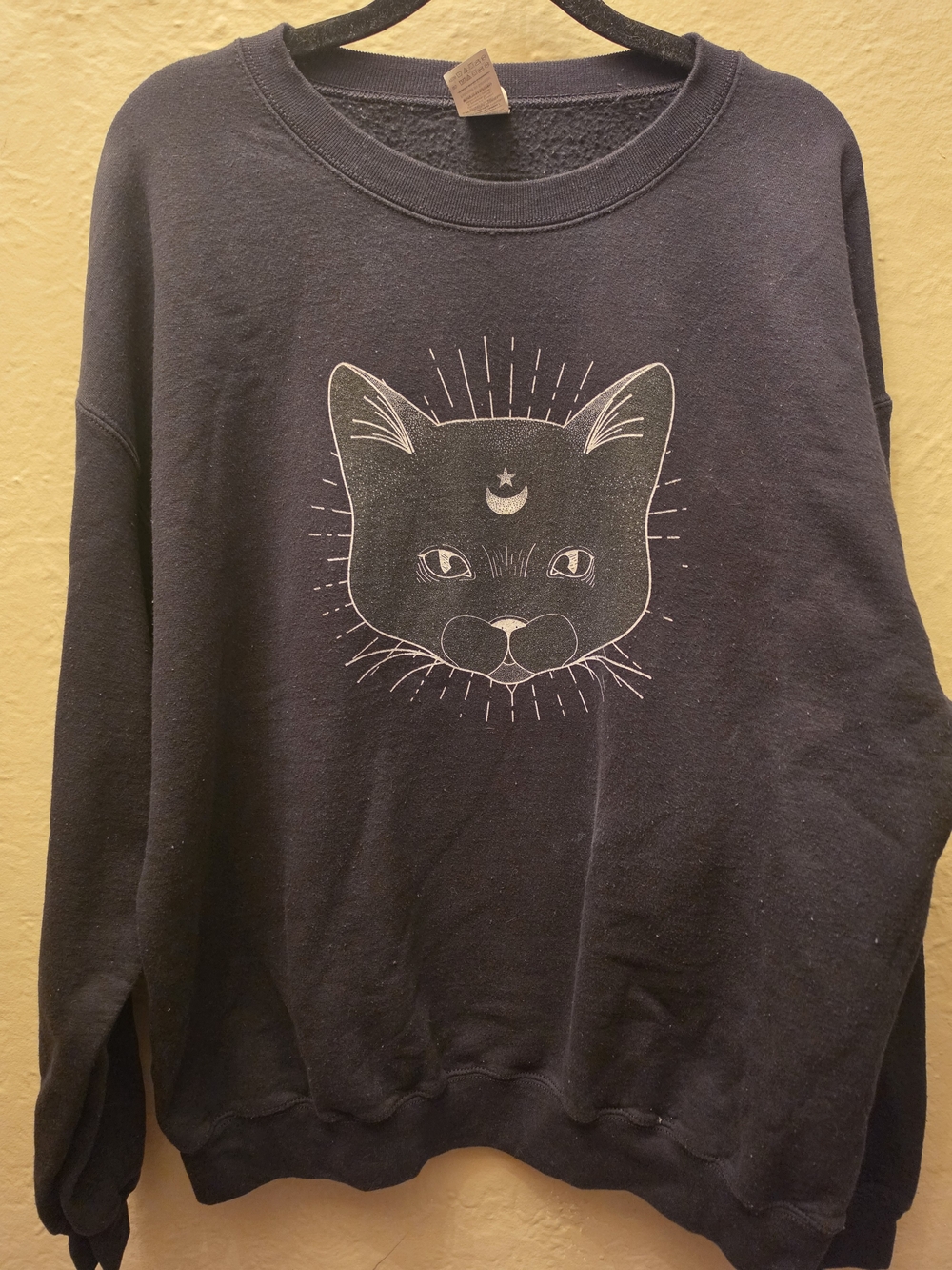 Black Cat Moon Graphic Sweatshirt Gildan Heavy Blend L Artist Made
